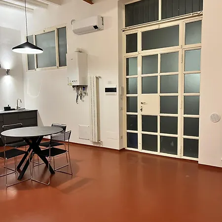 Design Loft Navigli * Milan