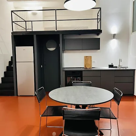 Design Loft Navigli شقة *